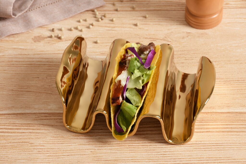 PB- TACO HOLDER