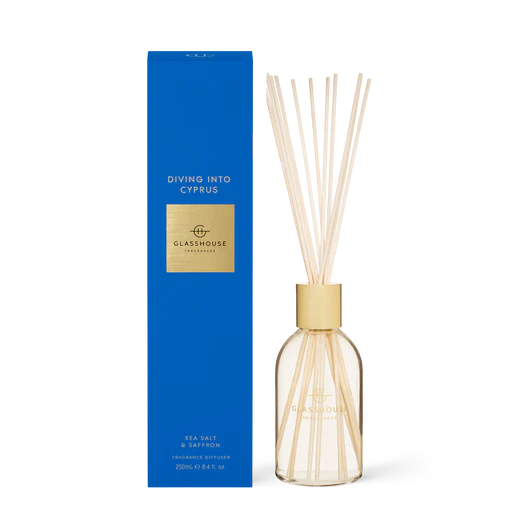 8.4 fl oz. Fragrance Diffuser Diving into Cyprus- Sea salt & Saffron