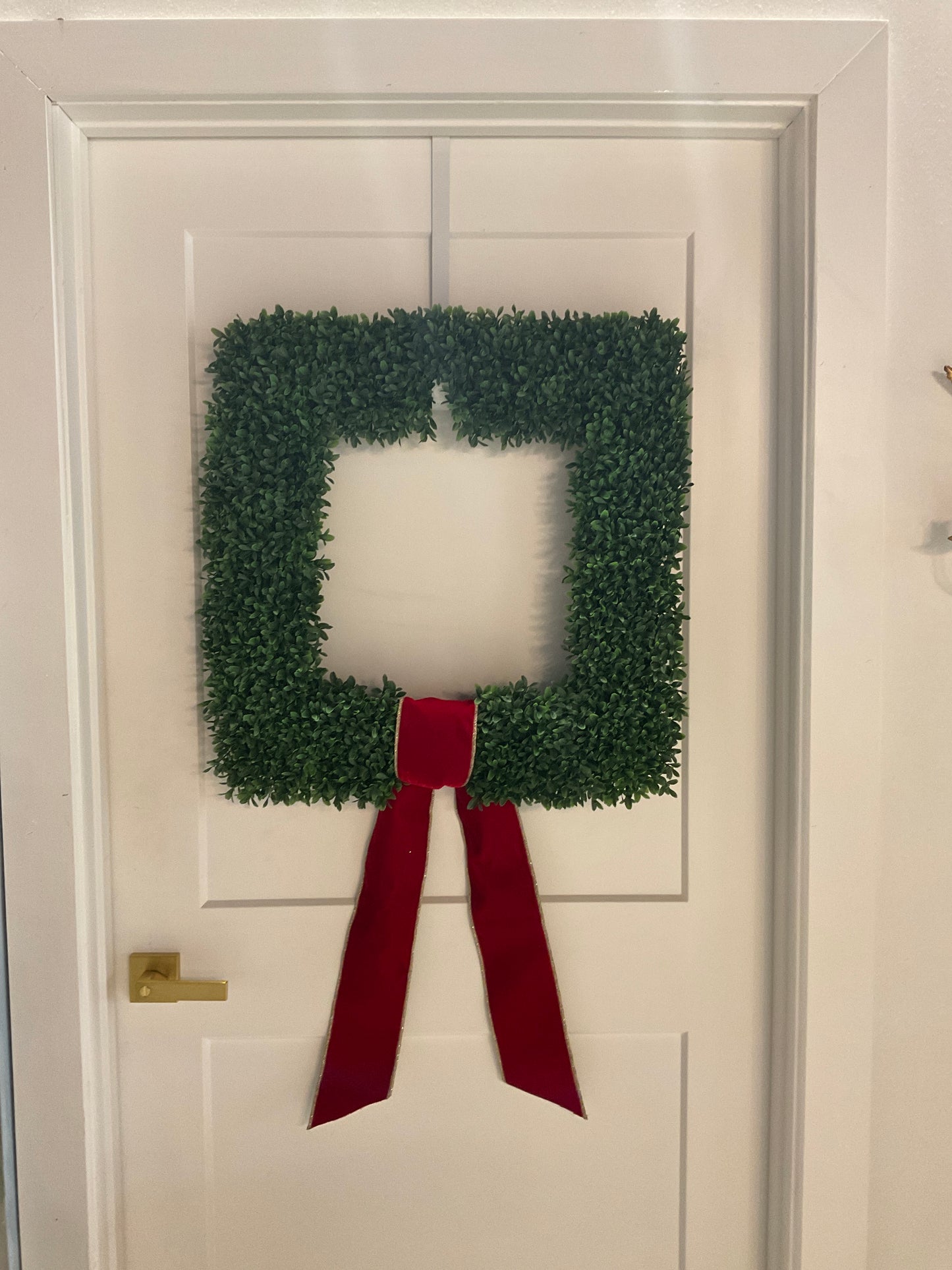 25” Square Boxwood Wreath With Ribbon